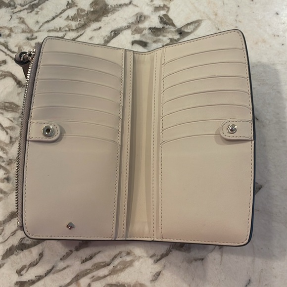 Kate Spade wallet - Picture 2 of 4